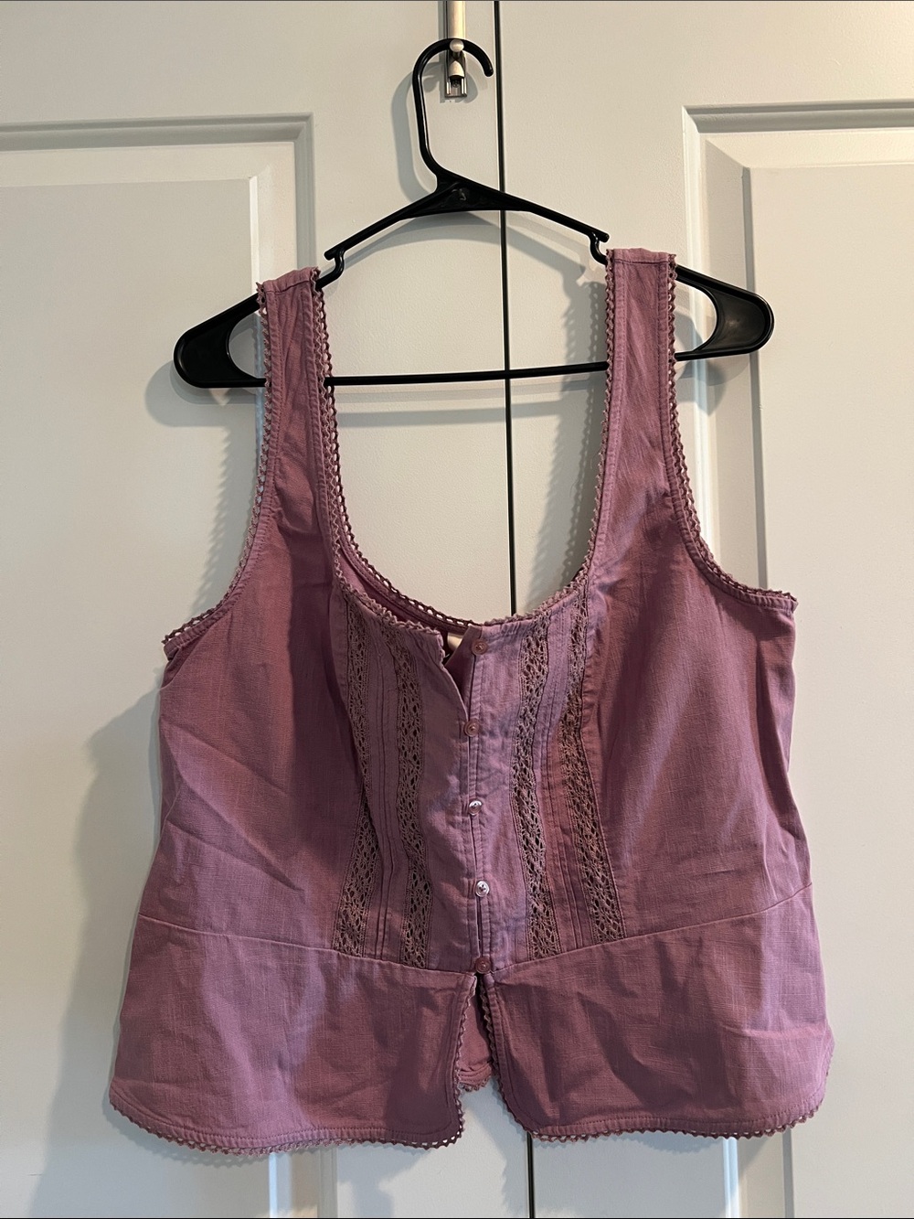 NWT - Women’s Mauve Crafted Lace Tank Top